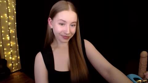 Snapshot of sindiwatsoon chatting on November 2025 12:04:02 PM Sindi online show from November 2025 12:04:02 PM