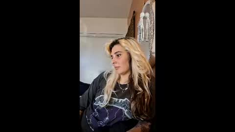 Snapshot of sindyrocker89 chatting on February 2026 08:23:01 PM Aussie Sindy Rocker online show from February 2026 08:23:01 PM