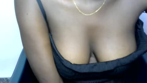 Snapshot of sinful_bitch80 chatting on May 2026 11:57:01 PM sinful_bitch80 online show from May 2026 11:57:01 PM