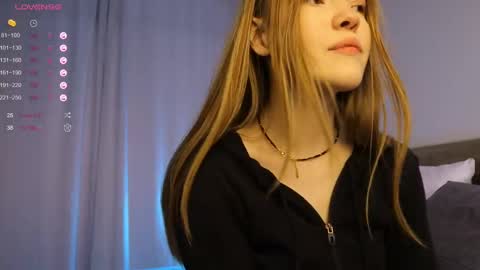 Snapshot of sinfulsmile_ chatting on March 2025 07:24:01 AM Ivy online show from March 2025 07:24:01 AM