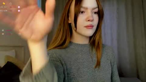 Snapshot of sinfulsmile_ chatting on April 2026 04:46:01 AM Ivy online show from April 2026 04:46:01 AM