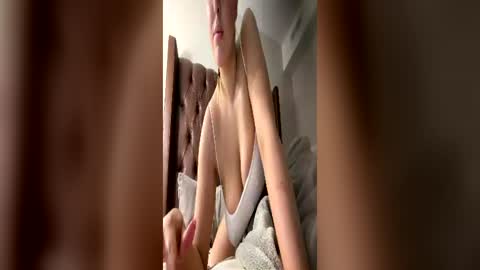 sinfulsophia online show from June 2026 04:50:01 AM
