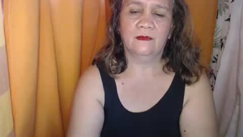 Snapshot of single_momma68 chatting on November 2025 01:17:01 AM Single momma68 online show from November 2025 01:17:01 AM