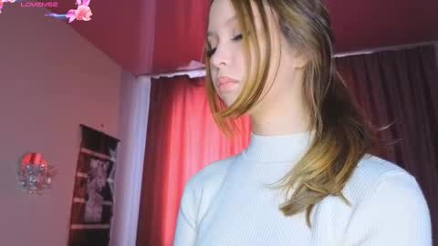 Emma online show from December 2025 08:09:02 AM