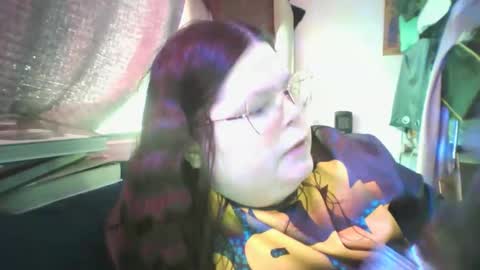 Siofra online show from February 2025 06:43:02 PM