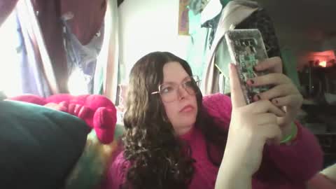 Siofra online show from February 2025 08:36:01 PM