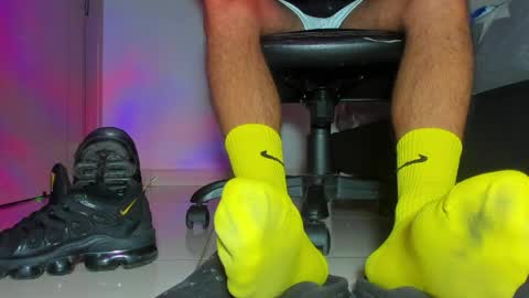 Snapshot of sir_kev66 chatting on April 2026 12:03:02 PM only foot worshipers here online show from April 2026 12:03:02 PM
