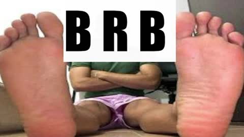 Snapshot of sir_kev66 chatting on April 2026 01:16:01 AM only foot worshipers here online show from April 2026 01:16:01 AM