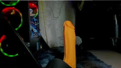 only foot                         worshipers here online show from June 2026 07:24:02 AM