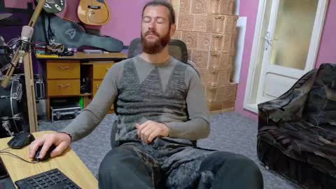 Snapshot of sir_pelo_iv chatting on October 2025 05:36:02 AM I am The Fourth and only Sir. Pelo online show from October 2025 05:36:02 AM