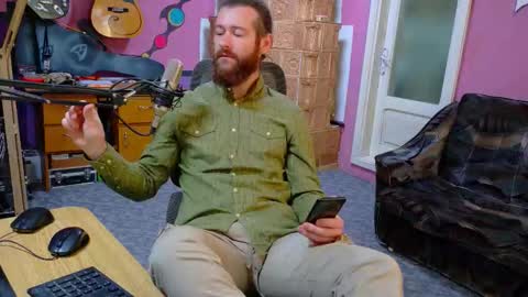 I am The Fourth and only Sir. Pelo online show from December 2025 12:21:02 PM