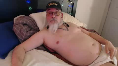 Snapshot of sirbeercan chatting on March 2025 06:27:01 AM sir beer can the friendly hermit online show from March 2025 06:27:01 AM