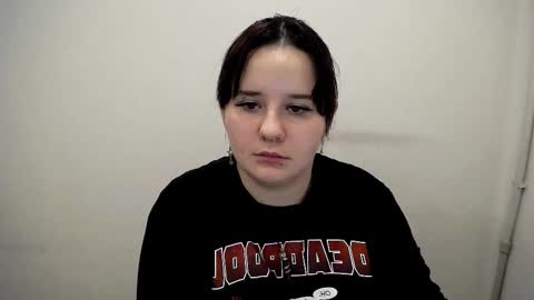 Mina online show from October 2025 11:58:02 AM