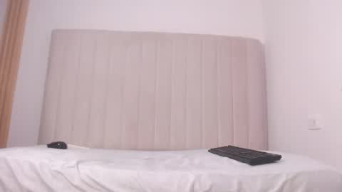 Elyzabeth online show from May 2026 02:33:01 PM