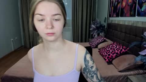 SirenaBloom online show from May 2026 04:29:02 AM