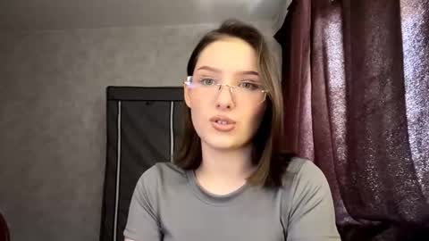 Snapshot of sirenapen chatting on March 2026 05:11:02 AM Aurora online show from March 2026 05:11:02 AM