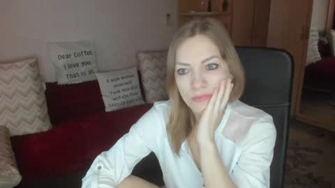Snapshot of sirenasilk chatting on March 2026 03:43:02 AM sirenasilk online show from March 2026 03:43:02 AM