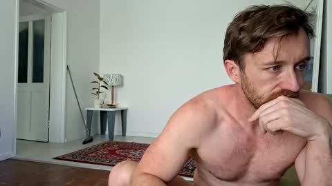 Giovanni online show from November 2025 10:12:02 AM