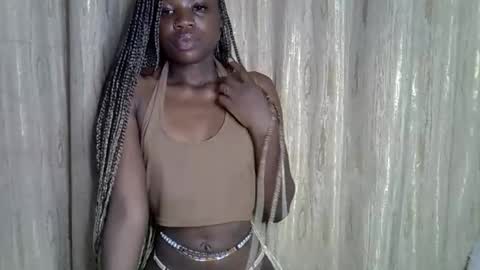 shannie online show from November 2025 02:31:02 AM