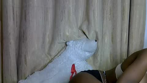 shannie online show from November 2025 03:18:02 AM