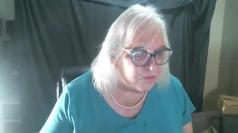 Snapshot of sissydianetx chatting on February 2025 12:37:01 AM Sissy Diane online show from February 2025 12:37:01 AM