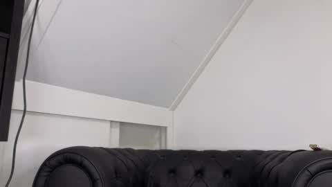 Elise online show from June 2026 12:09:01 PM