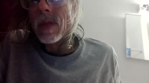 Snapshot of six_will_do chatting on December 2024 09:10:01 AM Jimmy B online show from December 2024 09:10:01 AM