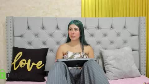 Skarlet online show from November 2025 06:31:02 PM