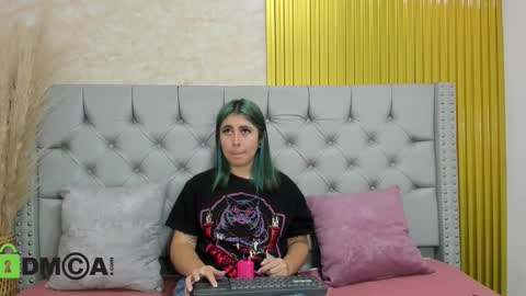 Skarlet online show from January 2026 06:11:01 PM