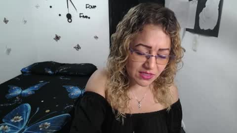 SKARLETH online show from May 2026 04:40:01 AM