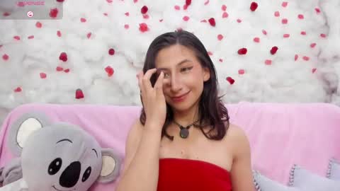 Snapshot of skarletjhonson_ chatting on May 2026 05:37:01 AM Skarlet online show from May 2026 05:37:01 AM