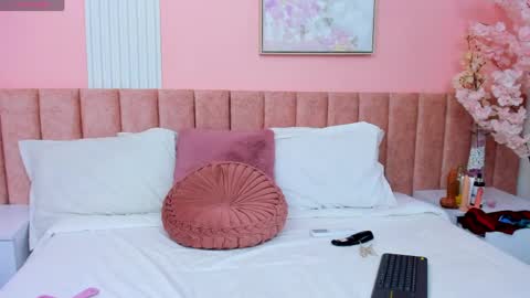 skarletkiss_ online show from April 2026 06:42:02 PM