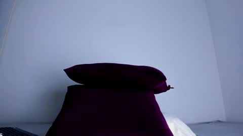 Skarlet online show from January 2026 02:48:02 AM