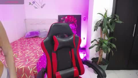 Scarlet online show from May 2026 10:26:02 PM