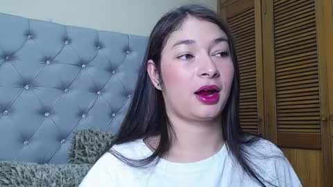 skarlett_36 online show from April 2026 02:45:02 PM