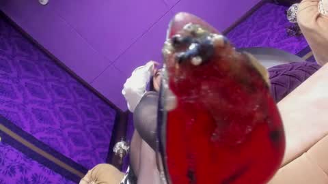 skarlettbarnes online show from May 2026 12:01:01 PM