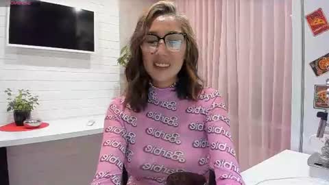 skarlett online show from July 2026 10:38:02 PM