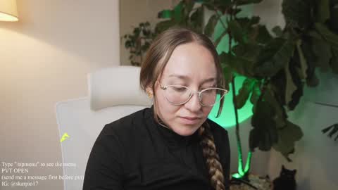 Snapshot of skarpio17 chatting on December 2024 02:36:02 AM Im Scarlett ONLINE 5pm-10pm NYC time online show from December 2024 02:36:02 AM