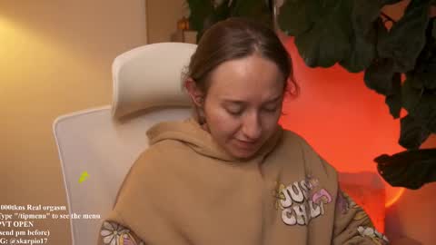 Snapshot of skarpio17 chatting on September 2025 12:33:02 AM Im Scarlett ONLINE 5pm-10pm NYC time online show from September 2025 12:33:02 AM