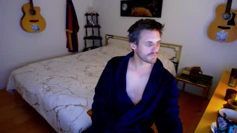 Snapshot of skatejocke chatting on November 2025 11:36:02 PM skatejocke online show from November 2025 11:36:02 PM