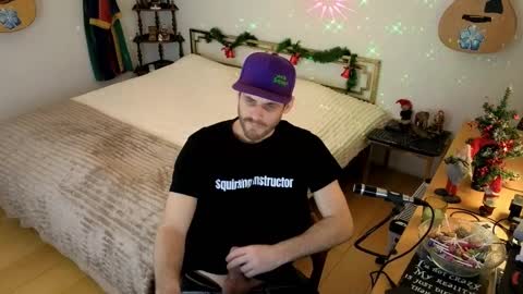 Snapshot of skatejocke chatting on December 2025 05:19:02 PM skatejocke online show from December 2025 05:19:02 PM