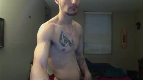 Snapshot of skater_v2 chatting on November 2025 10:09:02 PM Christopher online show from November 2025 10:09:02 PM