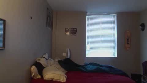 Snapshot of skater_v2 chatting on November 2025 04:40:02 PM Christopher online show from November 2025 04:40:02 PM