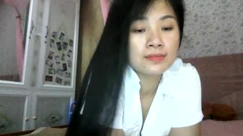 Snapshot of skie1111 chatting on June 2026 06:27:02 AM Shie online show from June 2026 06:27:02 AM