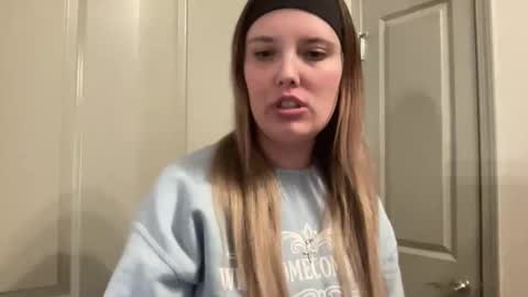 Snapshot of skiimaskabby chatting on February 2026 09:09:02 AM skiimaskabby online show from February 2026 09:09:02 AM