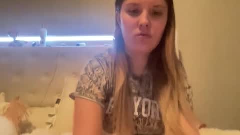 Snapshot of skiimaskabby chatting on March 2026 04:18:01 AM skiimaskabby online show from March 2026 04:18:01 AM