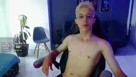 Snapshot of skinny_bigcock20 chatting on September 2025 08:31:01 PM skinny_bigcock20 online show from September 2025 08:31:01 PM