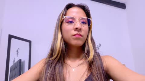 skinny_hottie18 online show from January 2025 01:47:01 PM