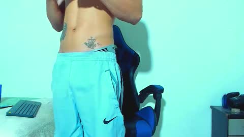 Snapshot of skinny_marked chatting on November 2025 04:40:01 PM skinny marked online show from November 2025 04:40:01 PM