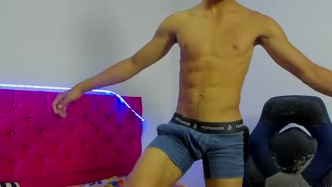 sam online show from May 2026 03:58:02 AM